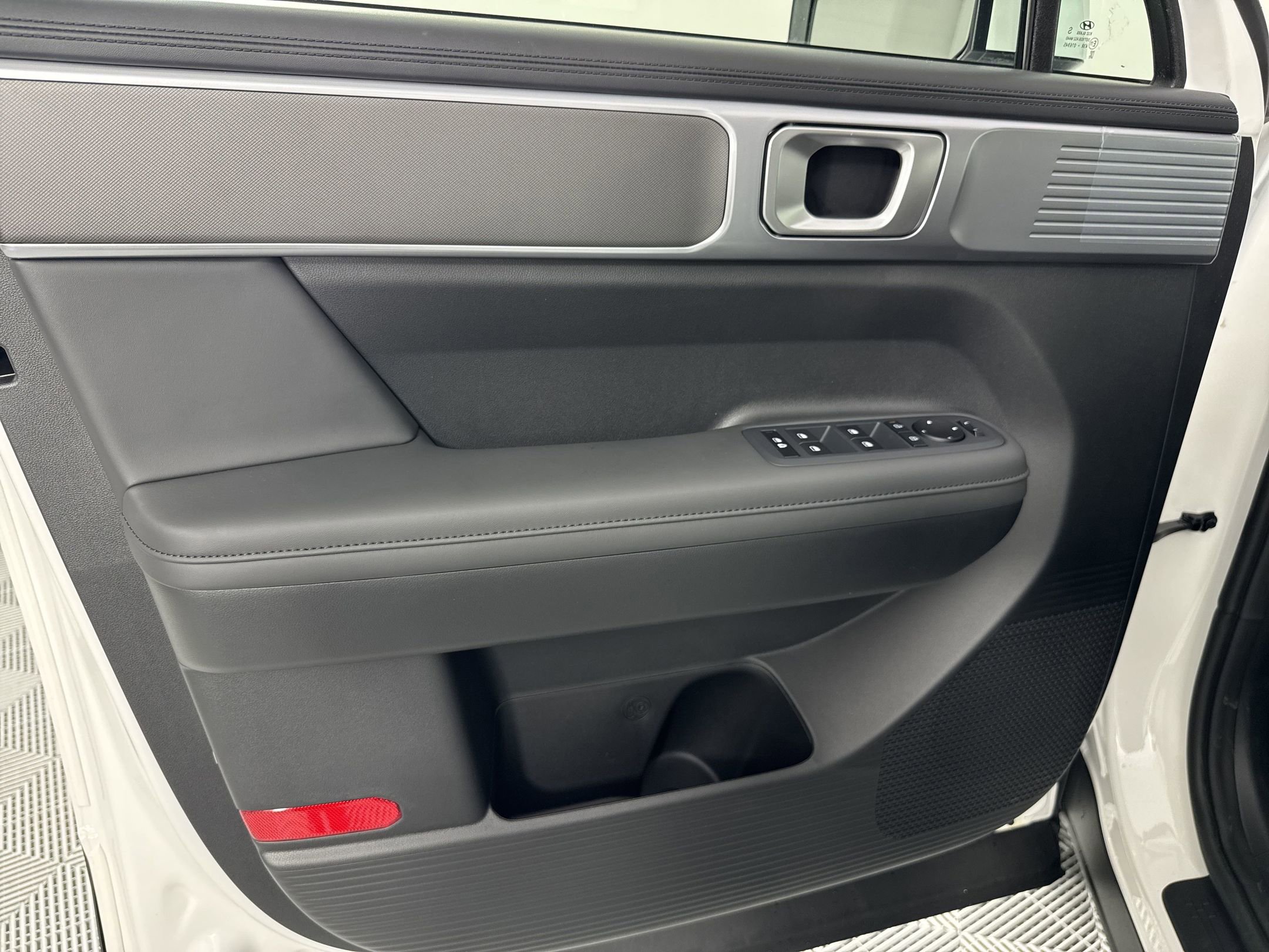 2026 Hyundai Santa Fe SEL photo 12