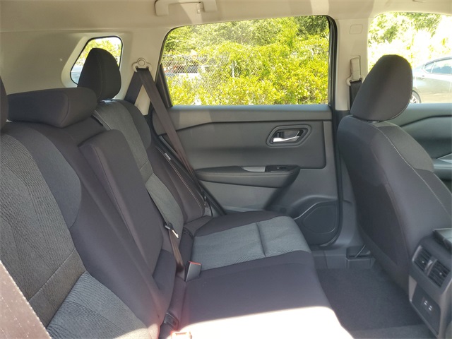 2026 Nissan Rogue SV photo 27