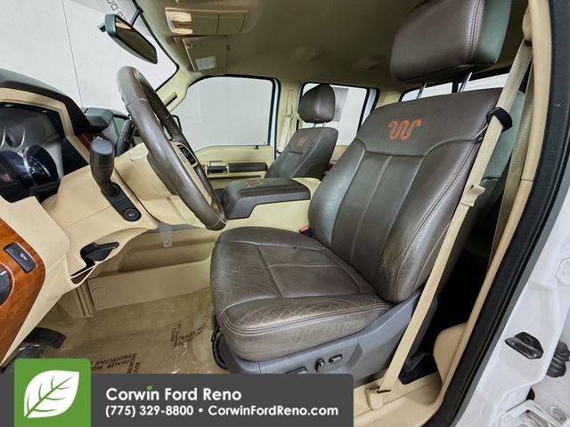 2015 Ford F-350 King Ranch photo 18