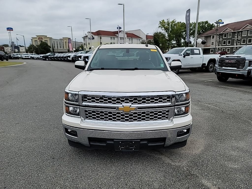 2015 Chevrolet Silverado 1500 LT photo 2