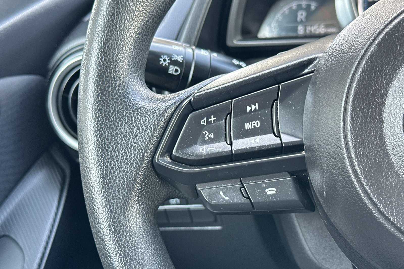 2020 Toyota Yaris LE photo 24