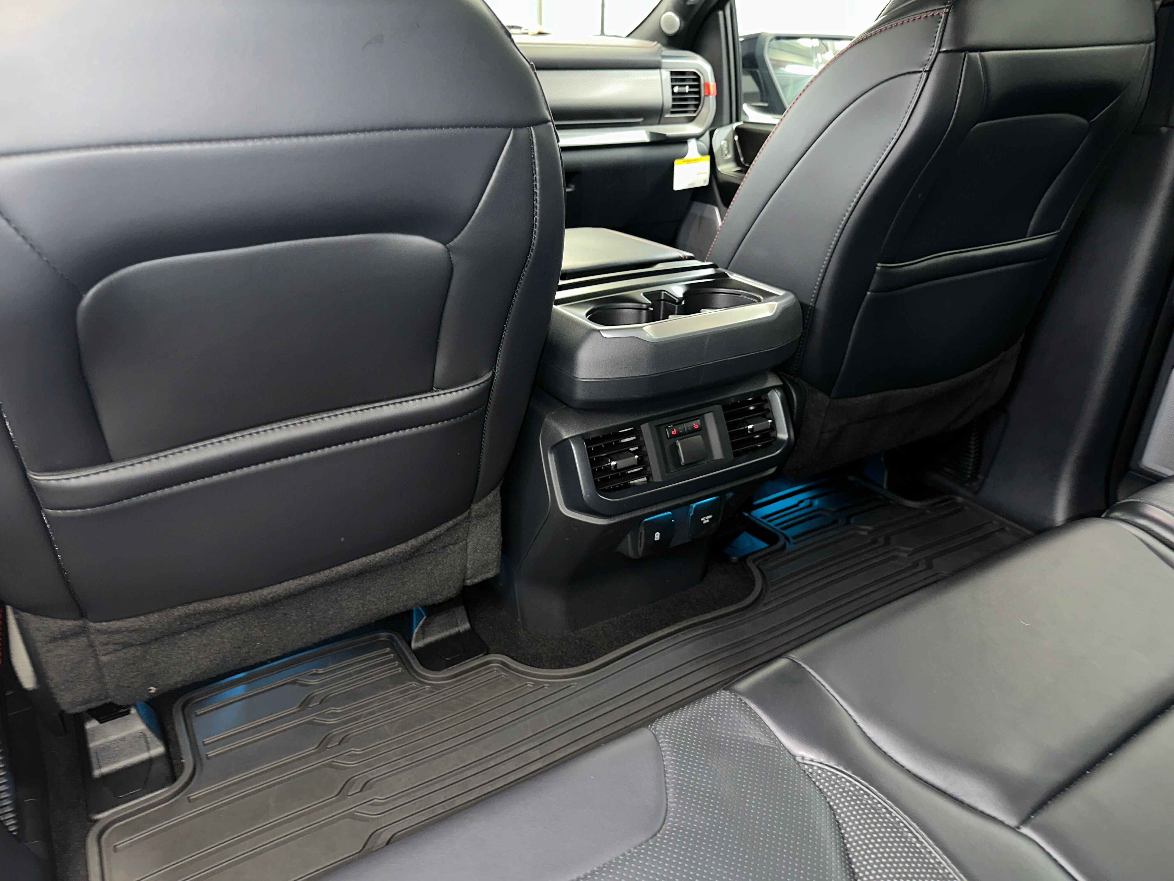 2024 Ford F-150 Raptor photo 12