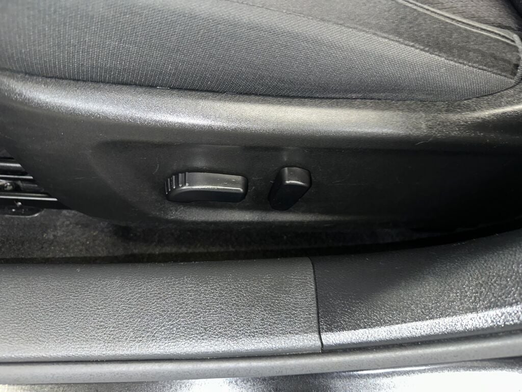 2023 Nissan Altima 2.5 SV photo 3