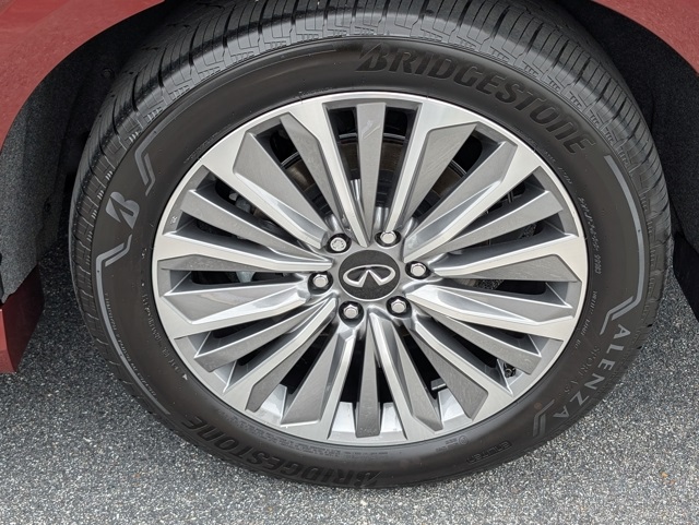 2025 Infiniti QX80 Luxe photo 29