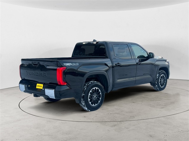2025 Toyota Tundra SR5 CrewMax photo 4