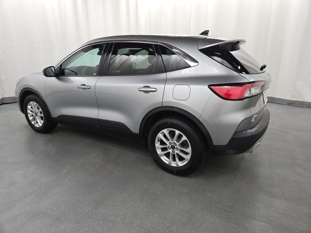 2021 Ford Escape SE photo 3