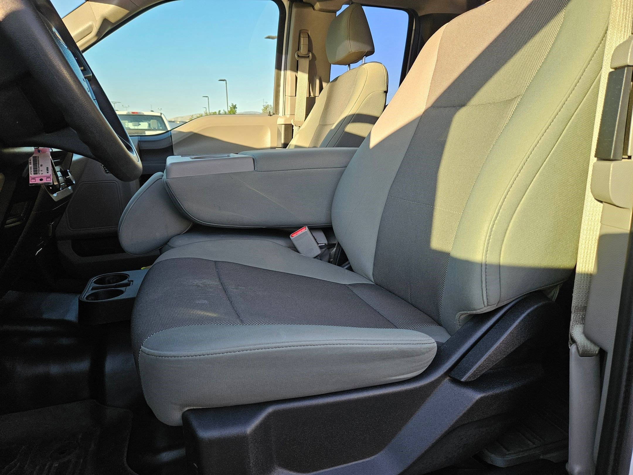2016 Ford F-150 XL photo 12