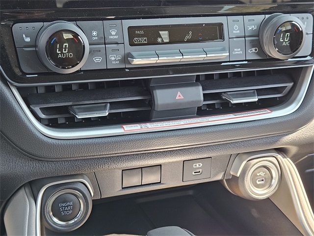 2025 Toyota Grand Highlander XLE photo 18