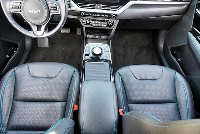 Used 2022 Gray Kia EX Premium image 21