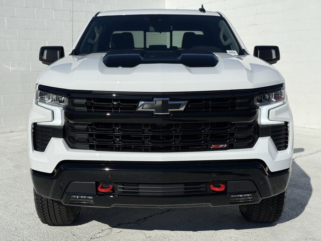 2026 Chevrolet Silverado LT Trail Boss photo 3