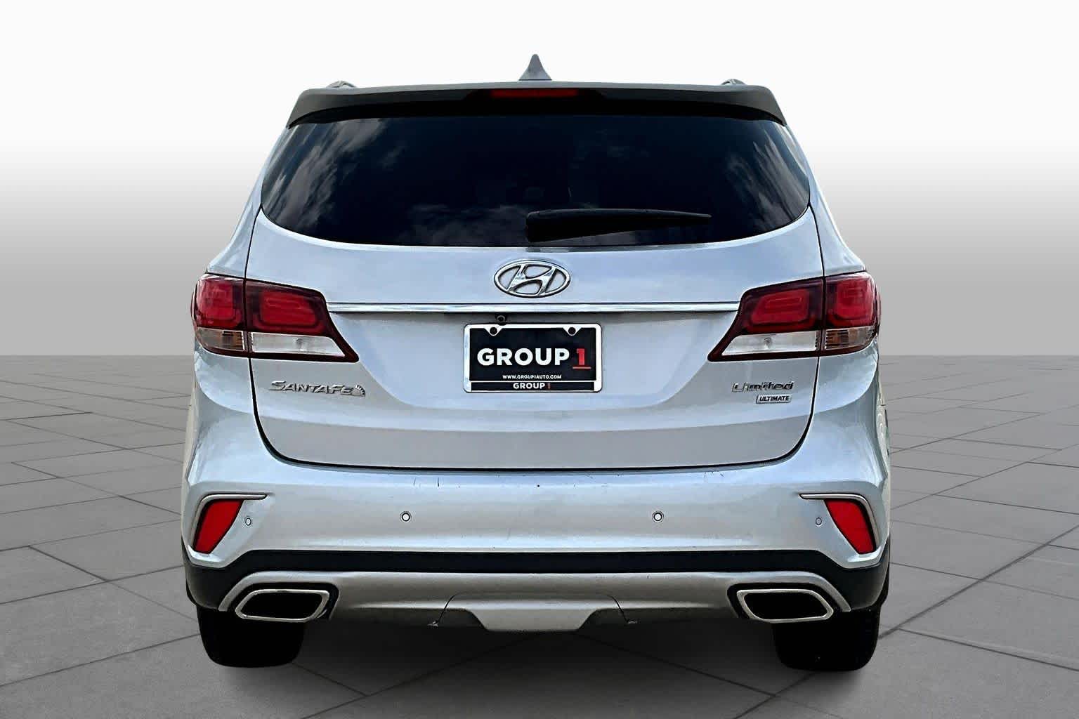 2017 Hyundai Santa Fe Limited Ultimate photo 3