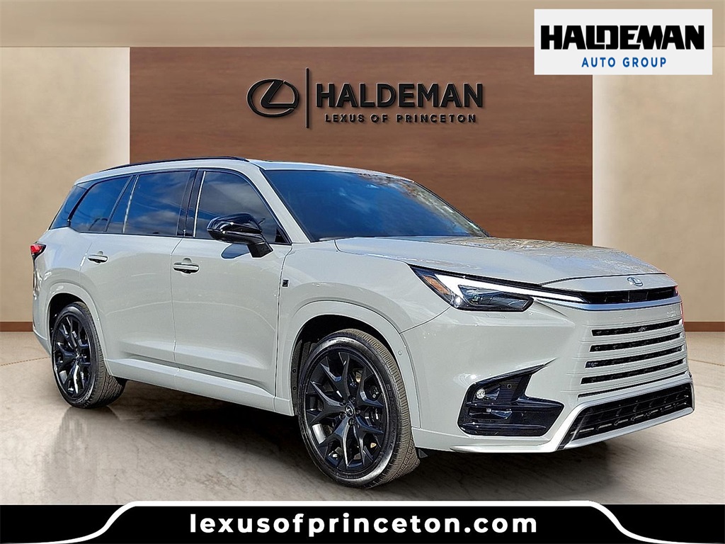 2024 Lexus TX Hybrid 500h's photo