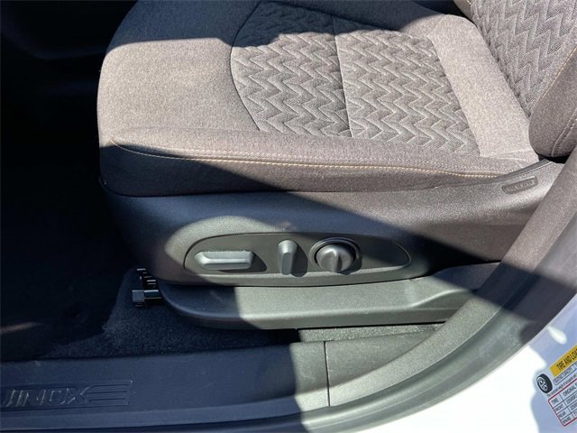 2022 Chevrolet Equinox LT photo 12