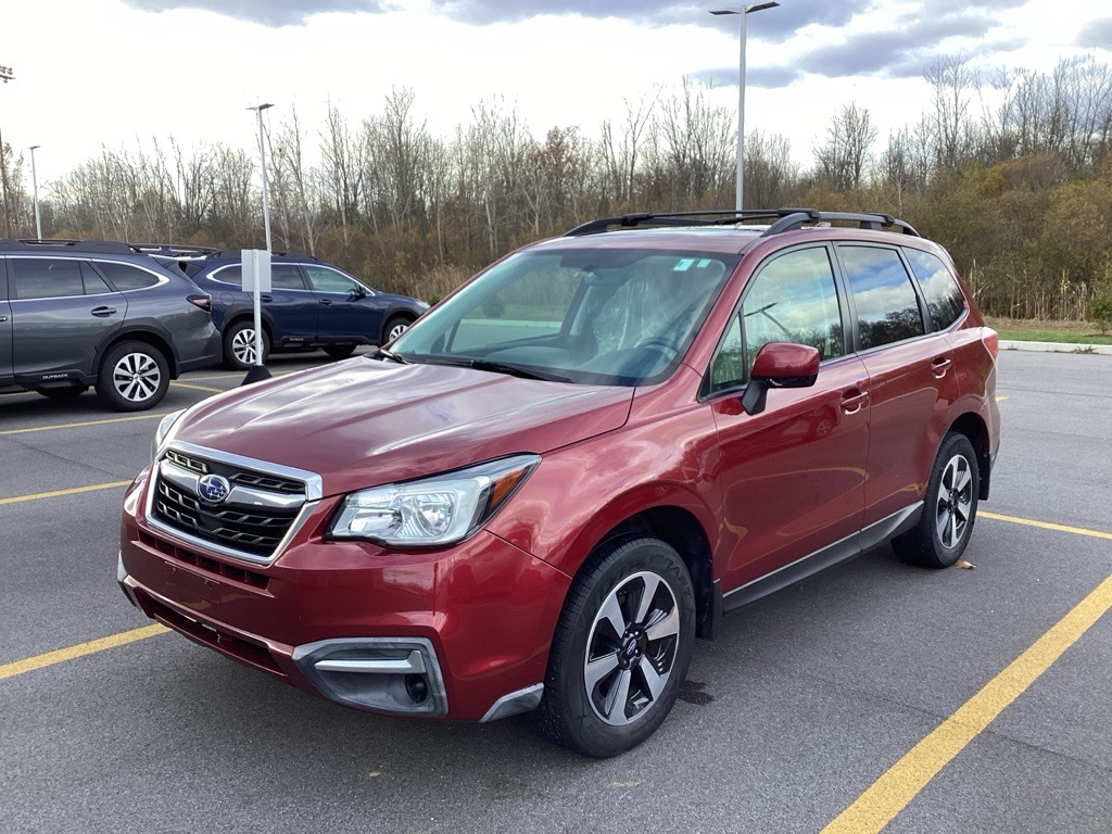 2018 Subaru Forester 2.5i Premium photo 3