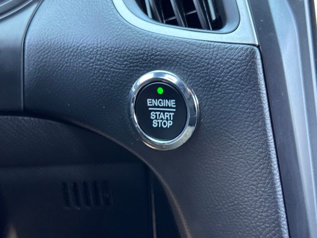 2024 Ford Edge ST photo 12
