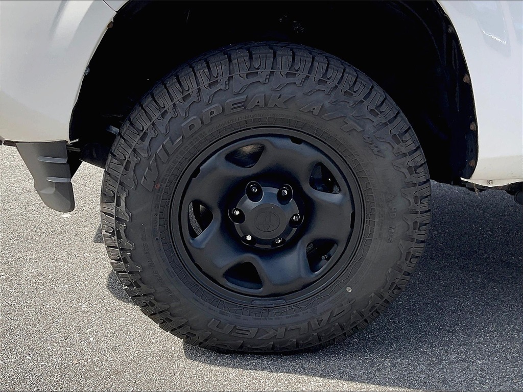2020 Toyota Tacoma SR photo 7