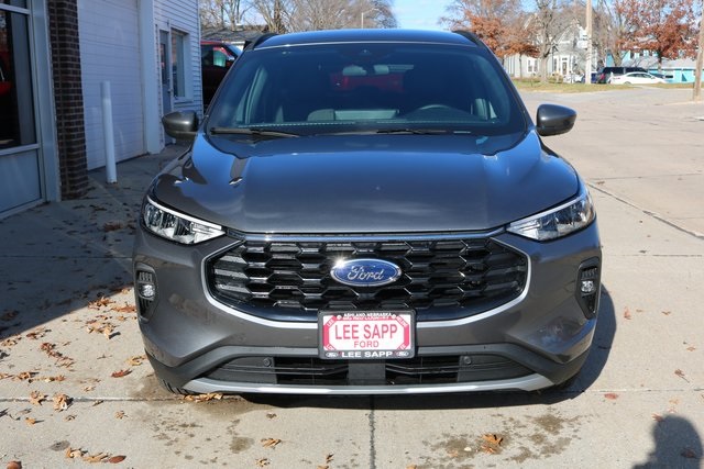 2026 Ford Escape ST-Line Select photo 2