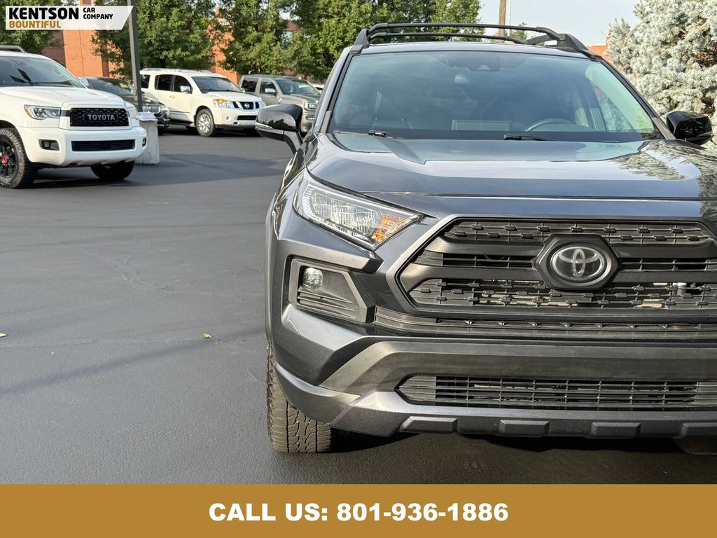 2020 Toyota RAV4 TRD photo 13