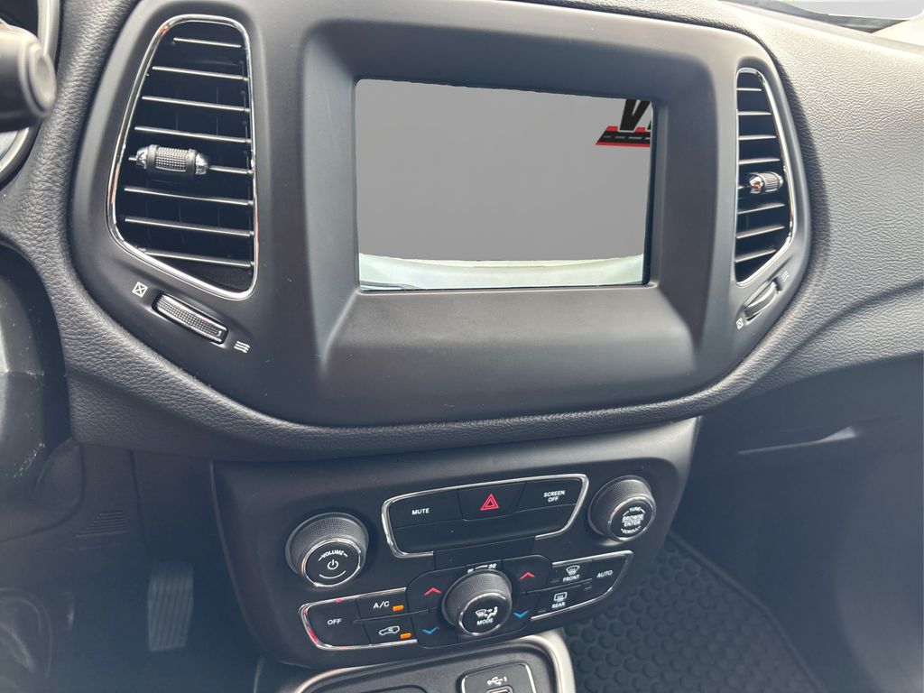 2019 Jeep Compass Latitude photo 23