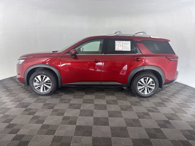 2024 Nissan Pathfinder SL photo 8
