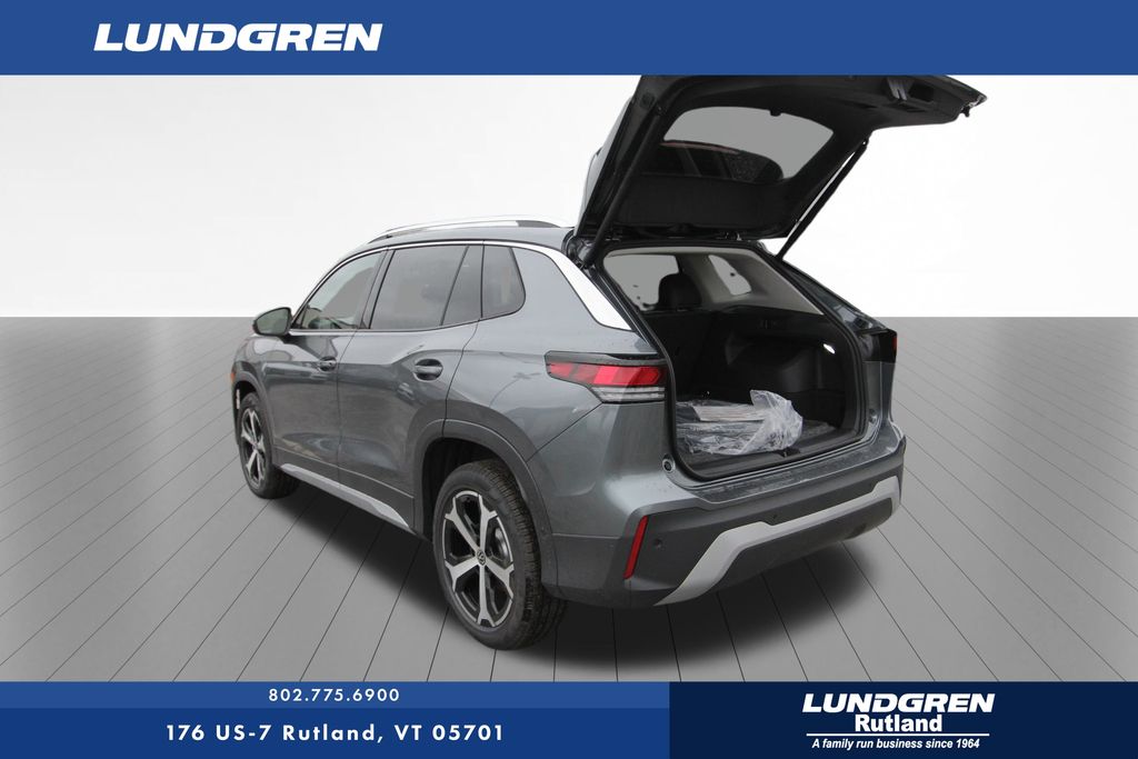 2026 Volkswagen Tiguan SE photo 4