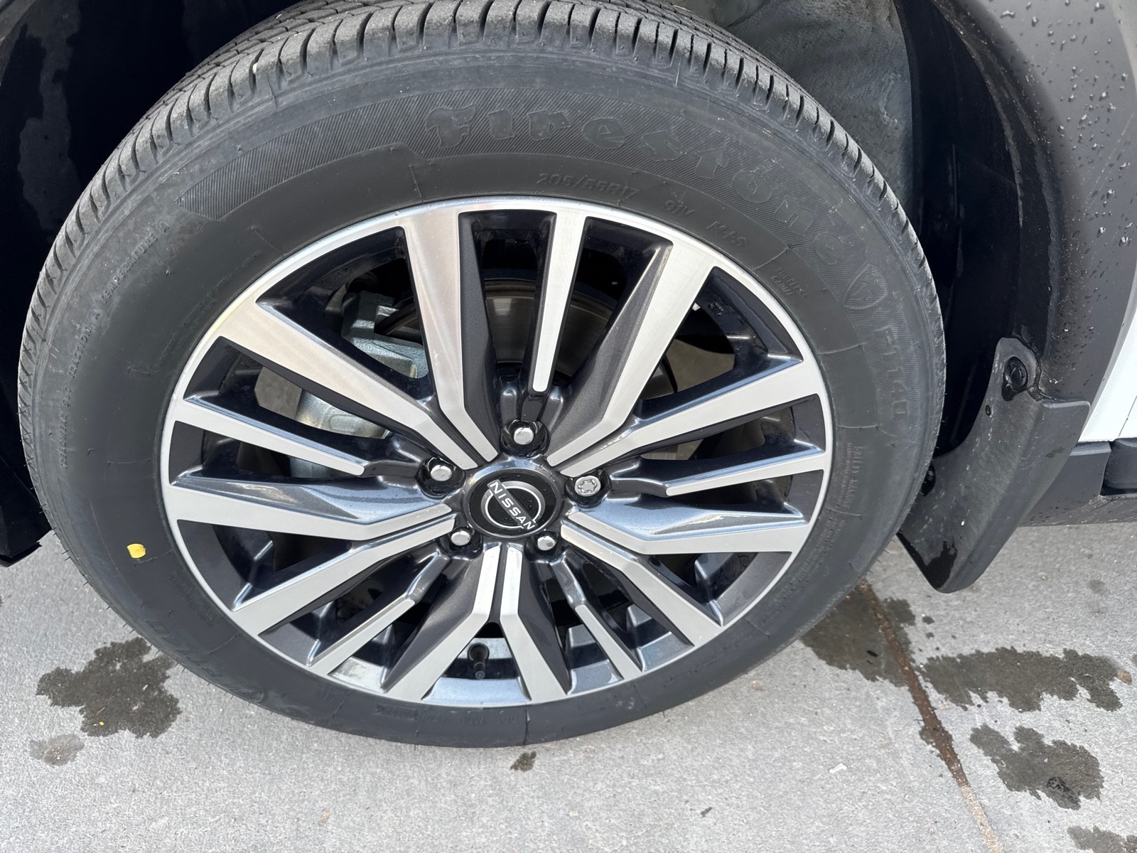 Used 2024 WHITE Nissan SV image 15