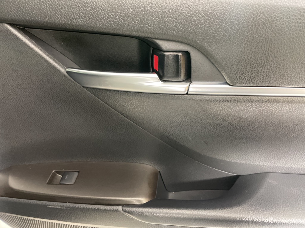 2024 Toyota Camry SE photo 14