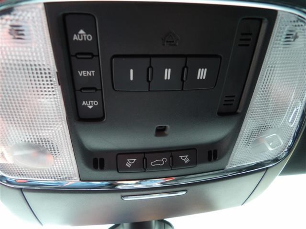 2022 Jeep Cherokee Limited photo 36