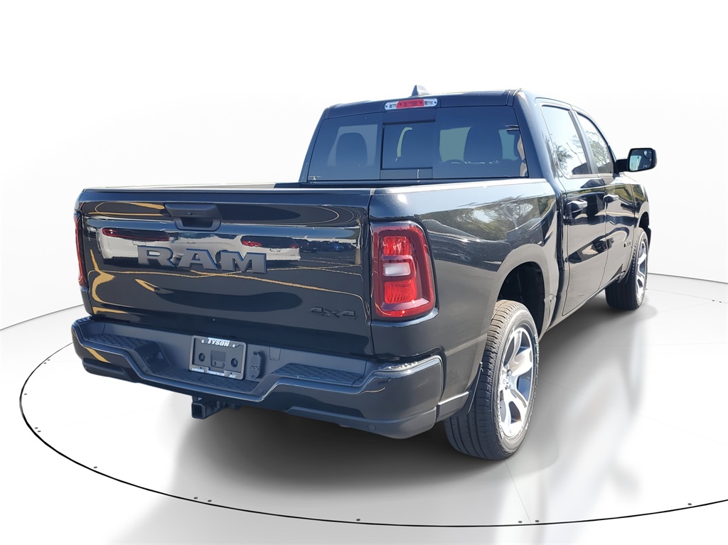 2025 Ram 1500 Tradesman photo 4