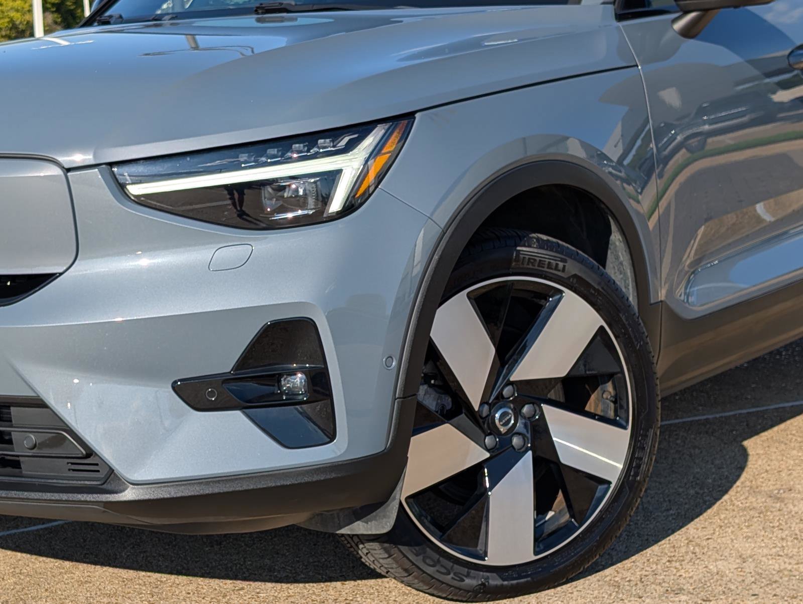 2023 Volvo C40 Recharge Ultimate photo 7