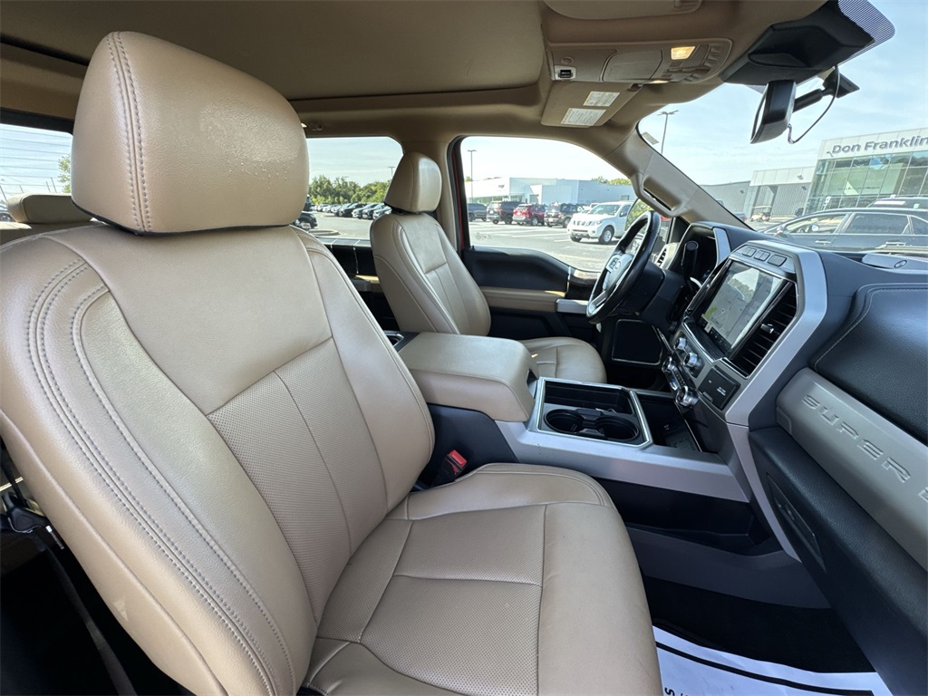 2022 Ford F-350 Lariat photo 25