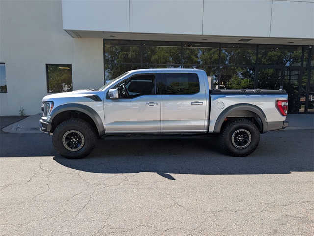 2023 Ford F-150 Raptor photo 2