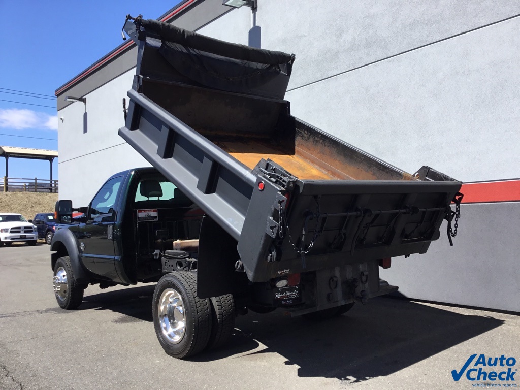 2014 Ford F-550 photo 3
