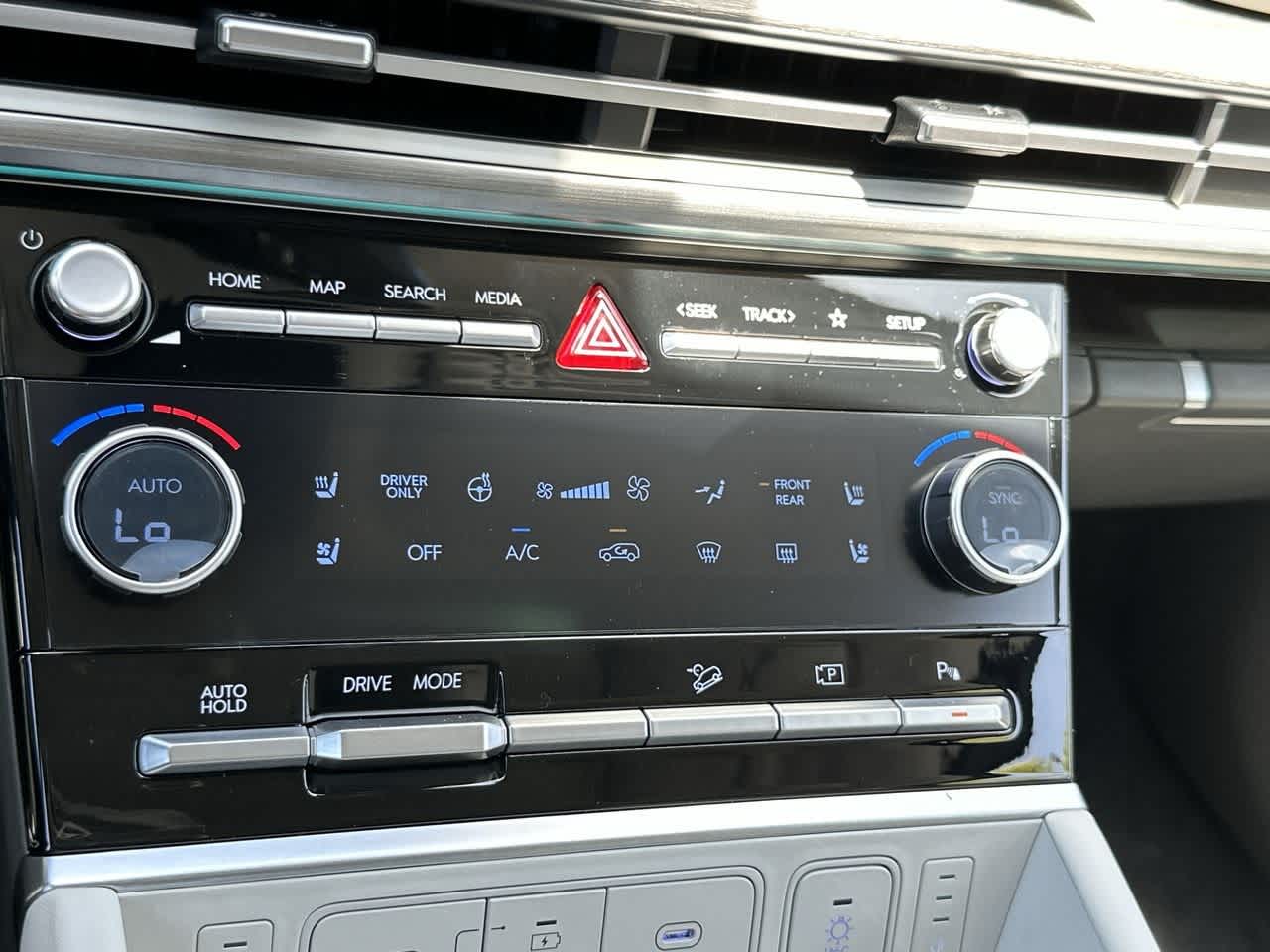 2025 Hyundai Santa Fe Calligraphy photo 19