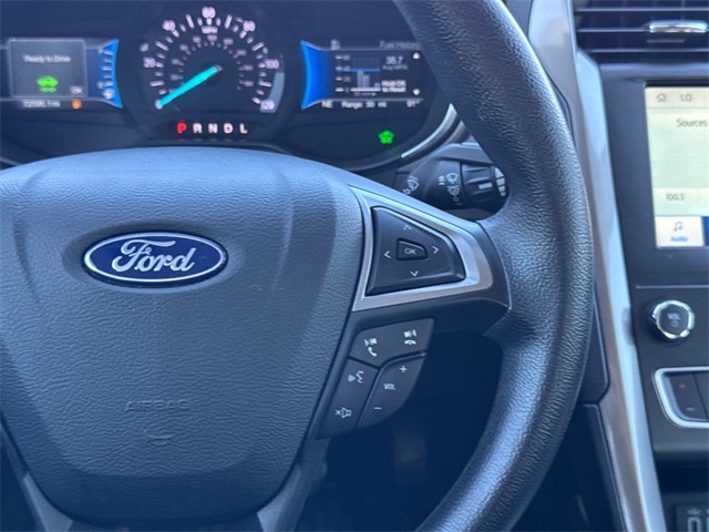 2020 Ford Fusion Hybrid SE photo 18