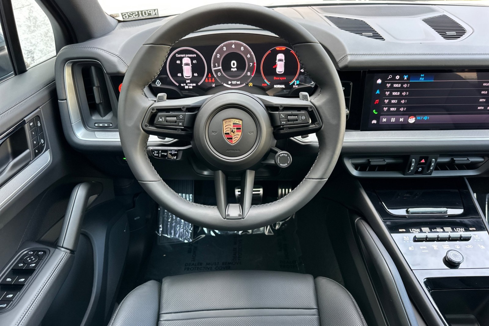 2026 Porsche Cayenne S photo 15