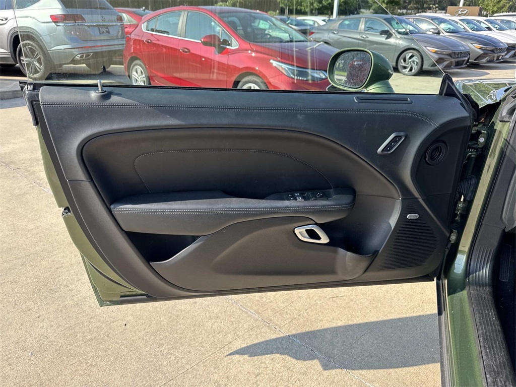 2021 Dodge Challenger SXT photo 17