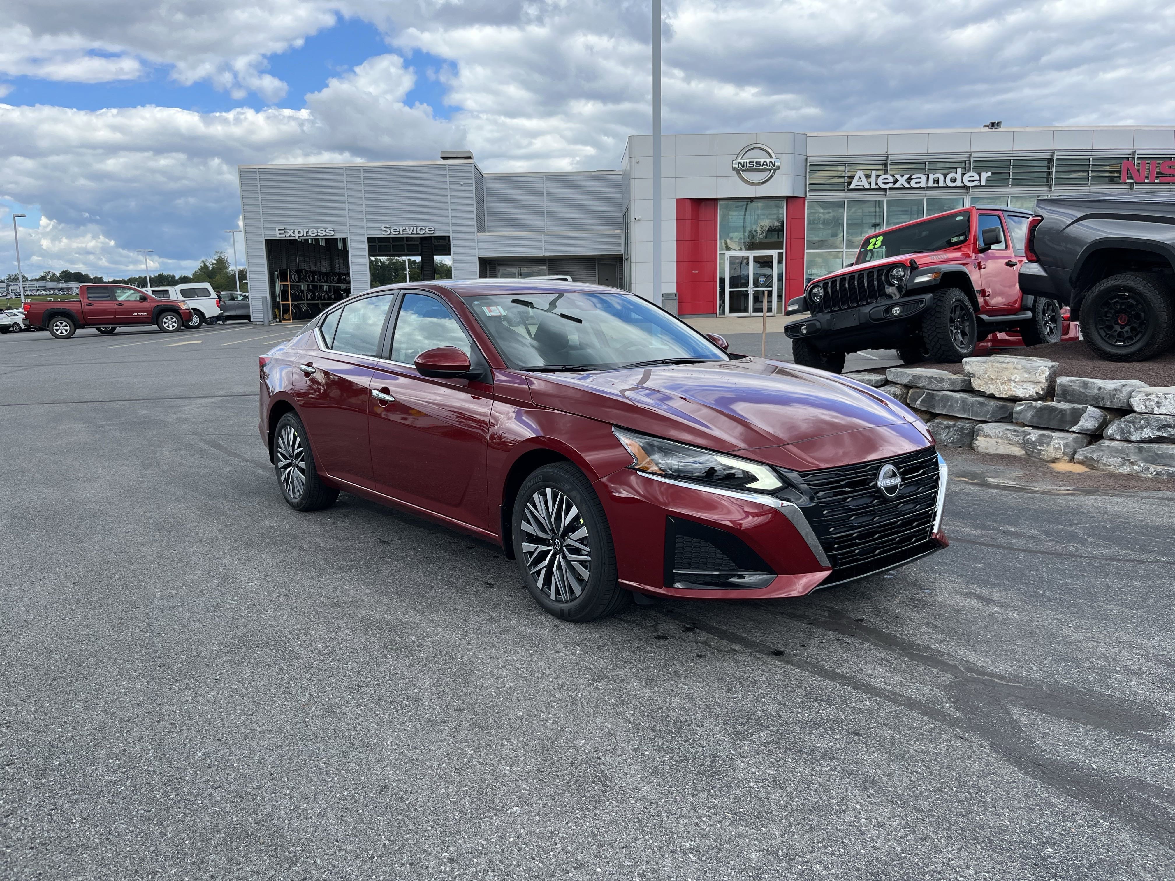 2025 Nissan Altima SV's photo