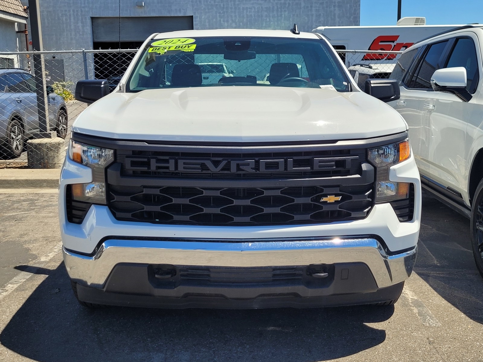 2024 Chevrolet Silverado 1500 photo 2
