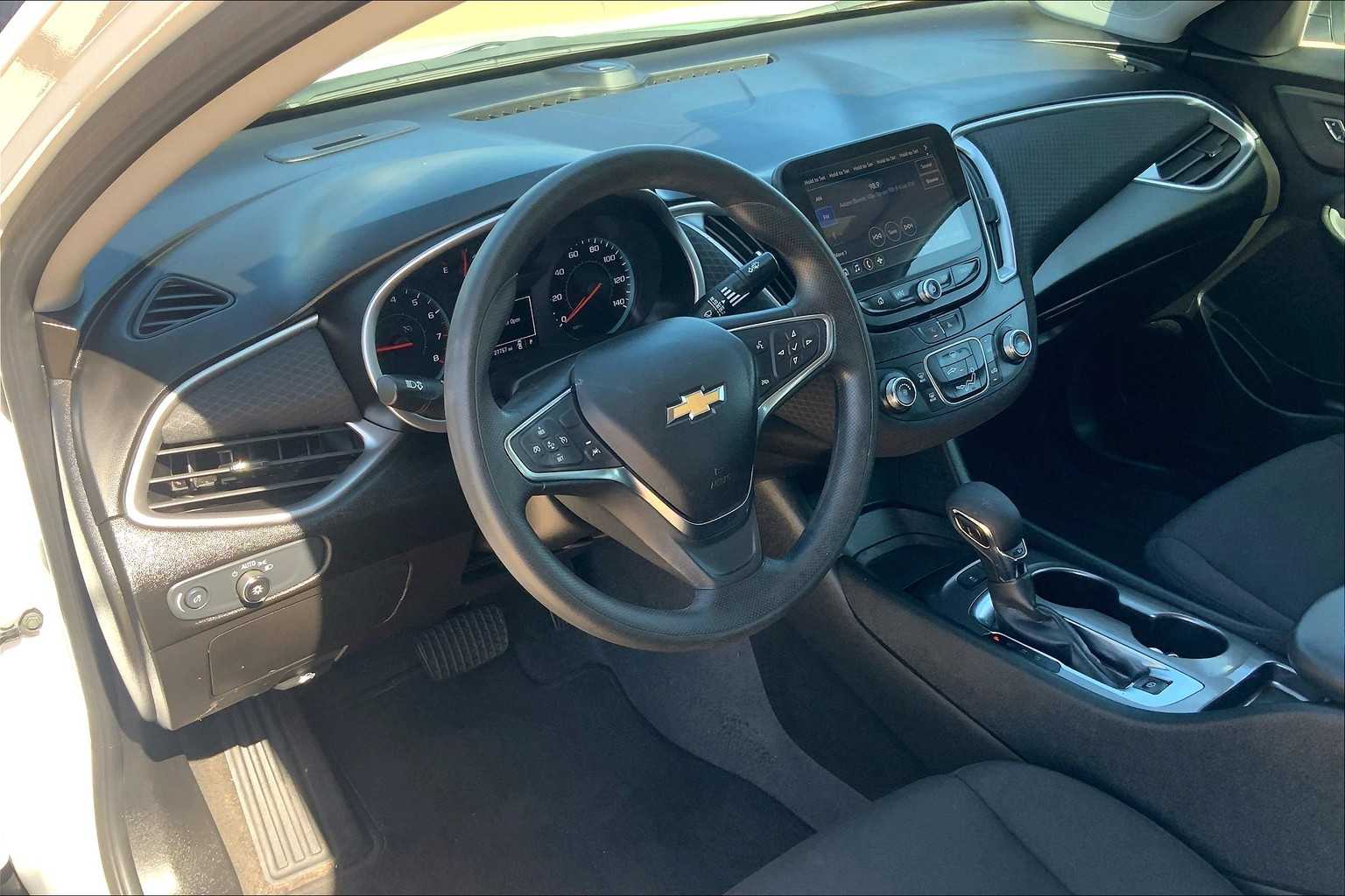 2024 Chevrolet Malibu LS photo 15