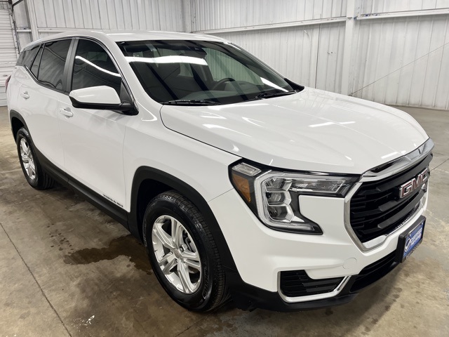 2024 GMC Terrain SLE's photo