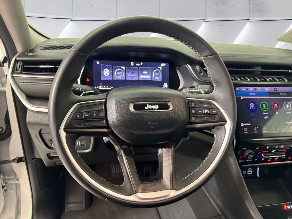 2023 Jeep Grand Cherokee Limited photo 9