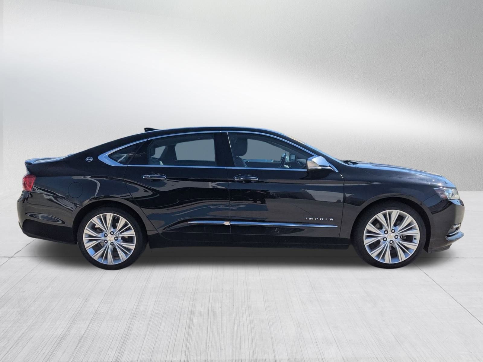 2017 Chevrolet Impala Premier photo 4