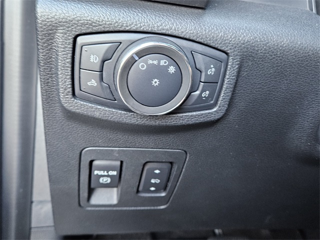 2020 Ford F-150 XLT photo 28