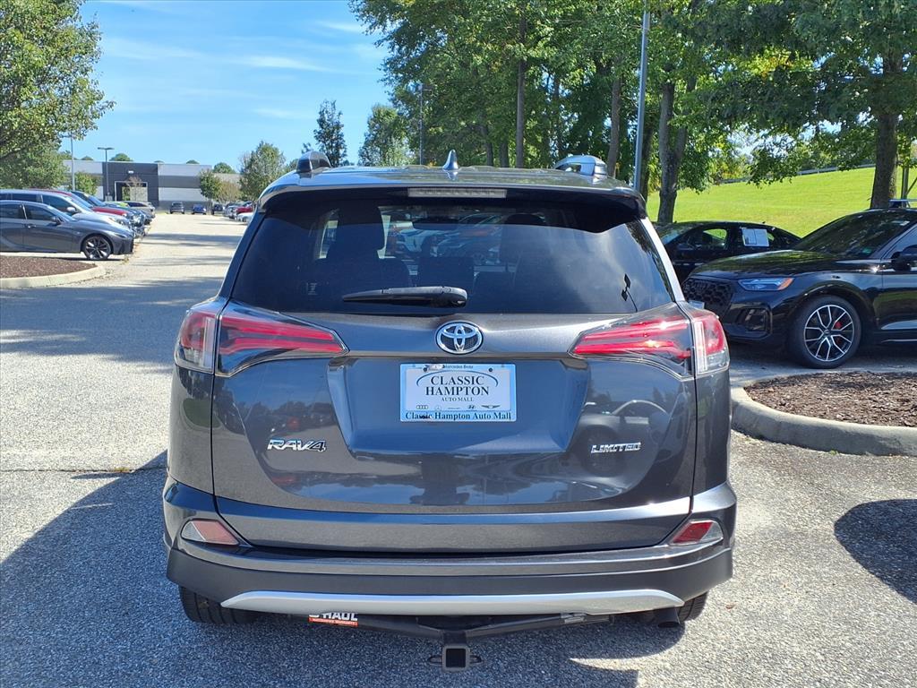 2018 Toyota RAV4 Limited photo 7