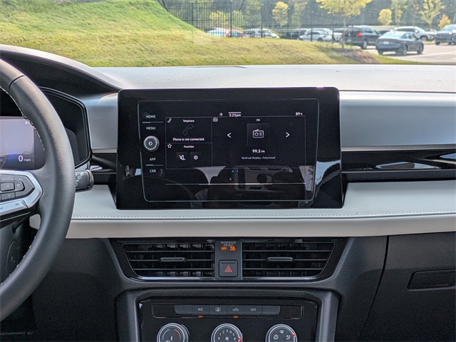 2025 Volkswagen Taos S photo 4