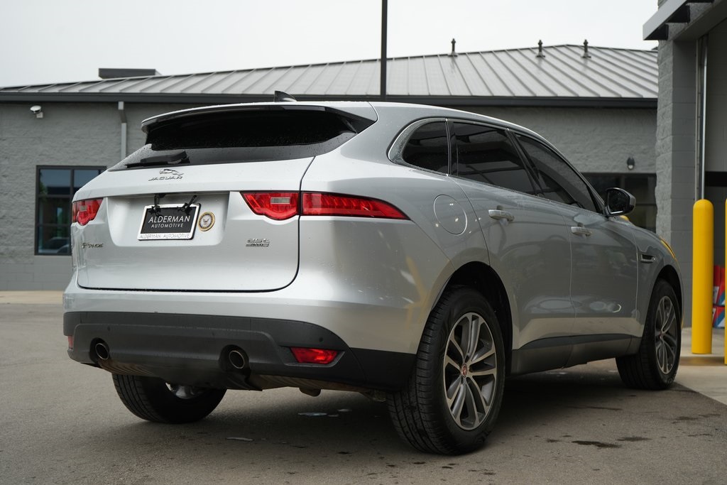 2020 Jaguar F-PACE Premium photo 14