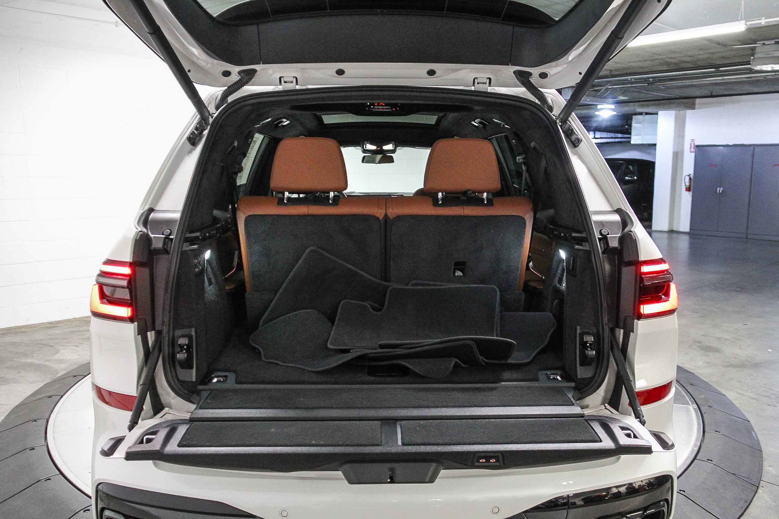 2025 Bmw X7 M60i photo 25