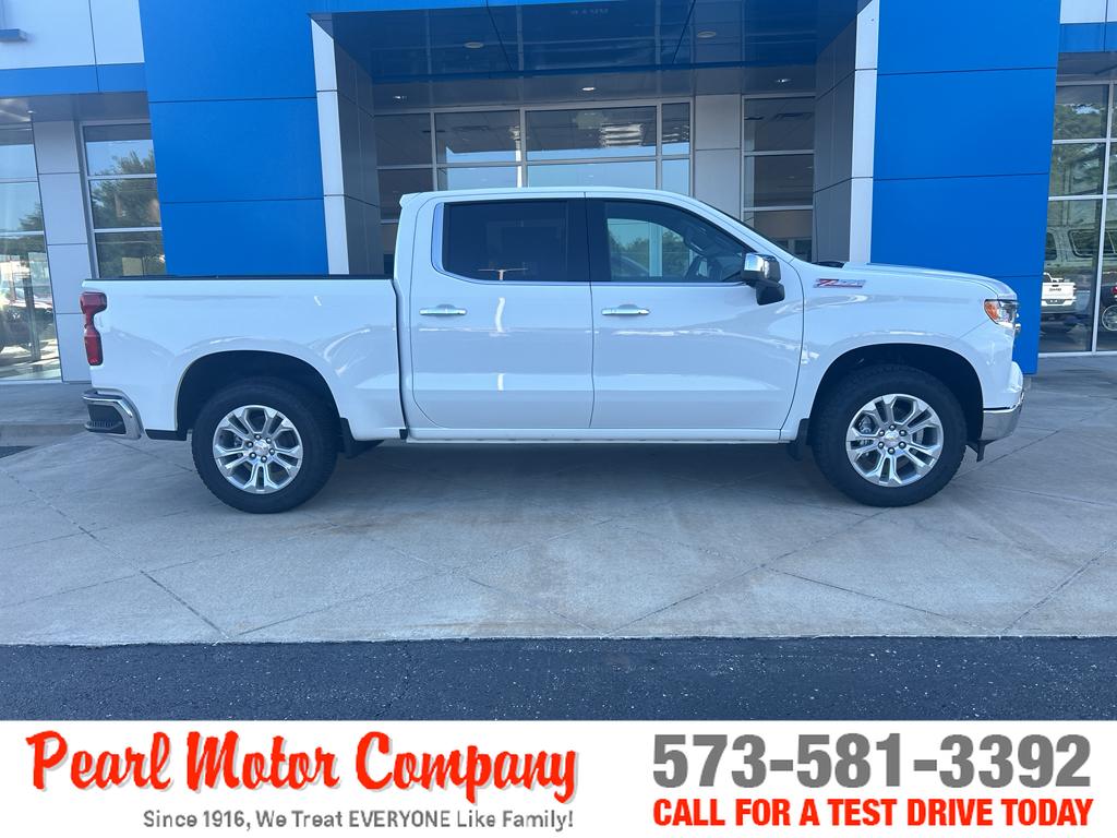 2025 Chevrolet Silverado 1500 LTZ photo 3