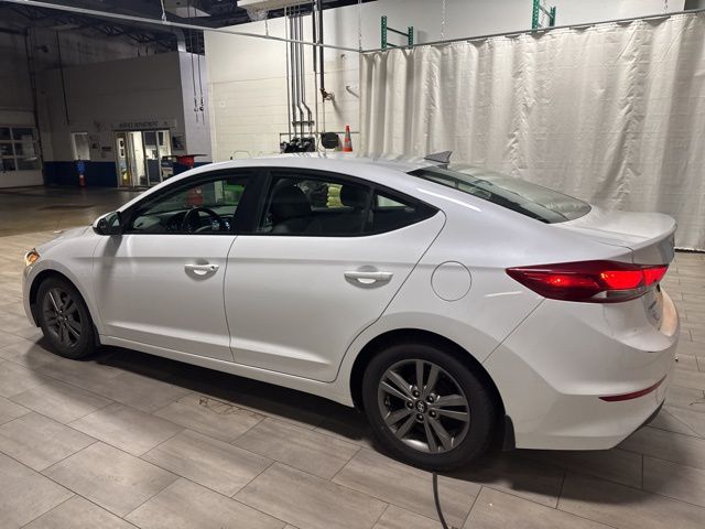2017 Hyundai Elantra SE Tech Limited photo 4